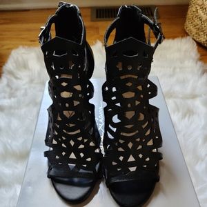 Jessica Simpson Rabah Laser Cut Wedge Sandals 7.5